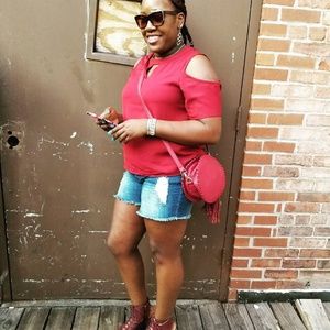 Meet your Posher, Arisa